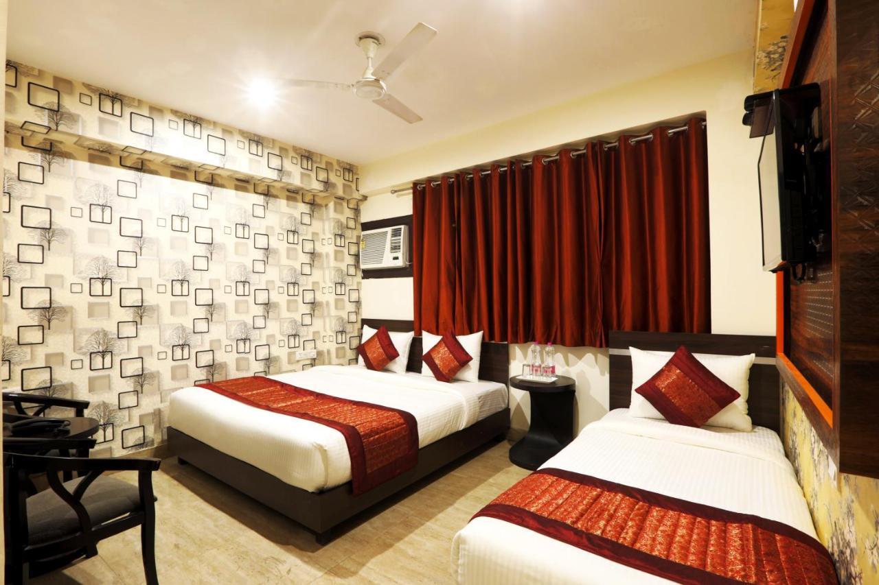 Hotel Classic Yeni Delhi Dış mekan fotoğraf