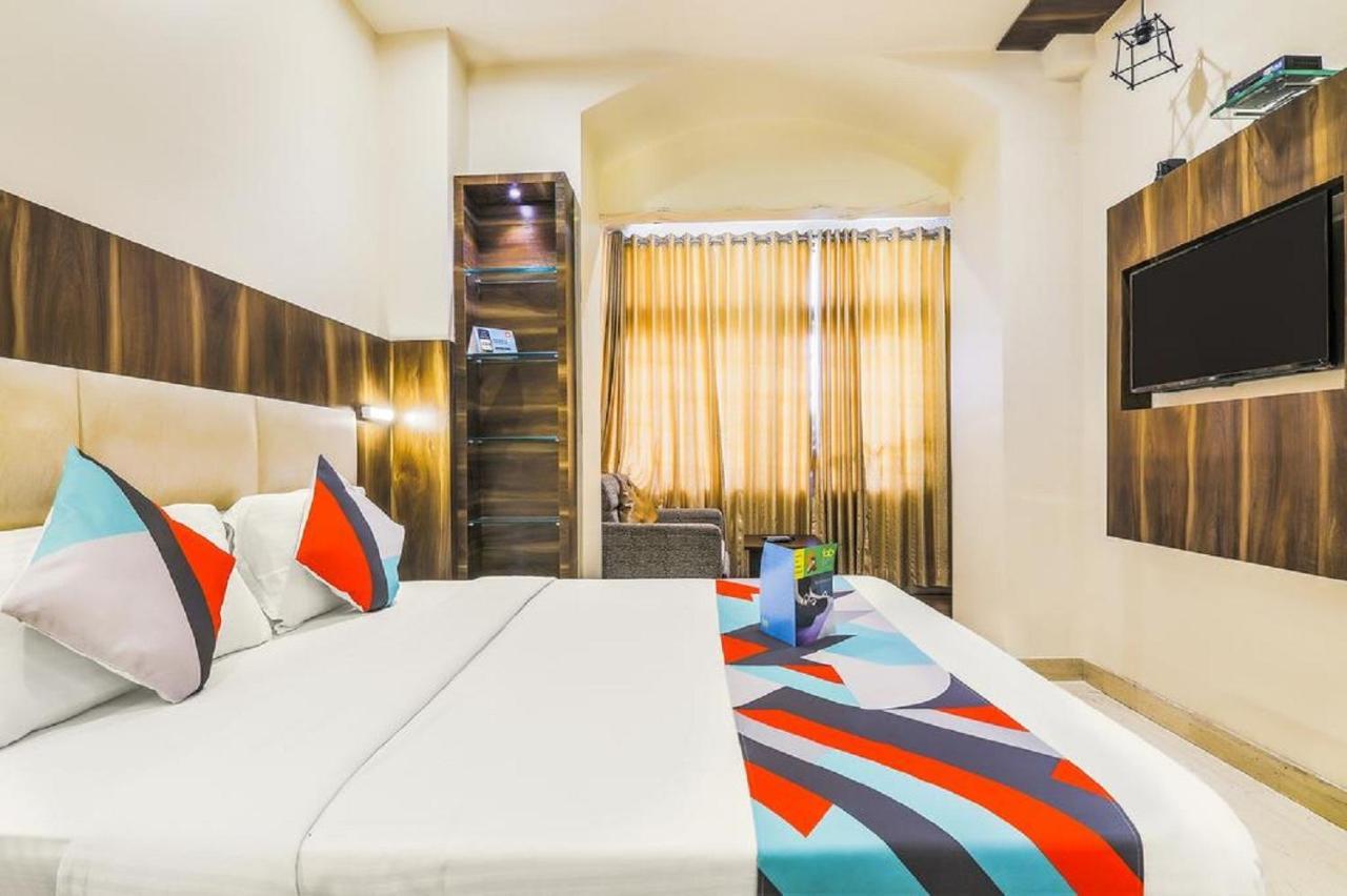 Hotel Classic Yeni Delhi Dış mekan fotoğraf